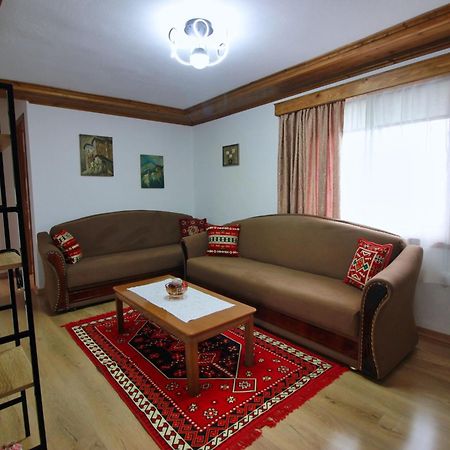 Emblematic House 3 Apartamento Gjirokastër Exterior foto